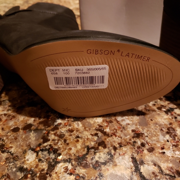 Gibson Latimer Black Booties - Picture 6 of 7